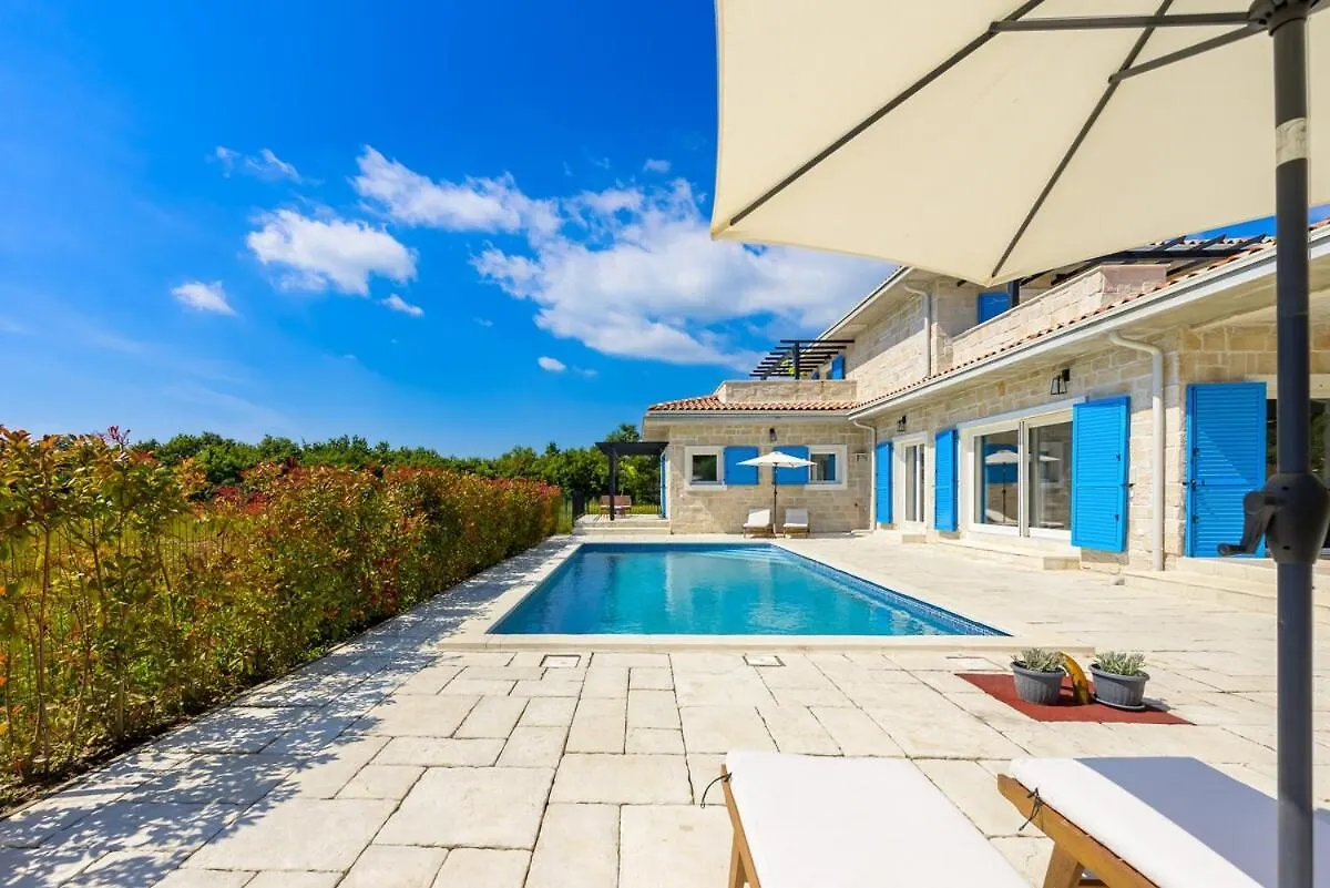 Villa Mare Blue By Istrialux Pifari