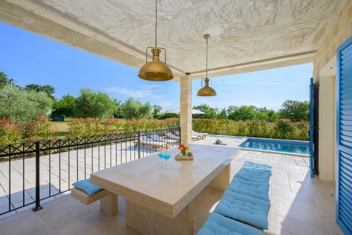 Villa Mare Blue By Istrialux Pifari 0*,  Kroatien